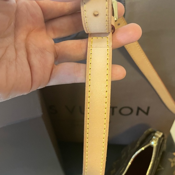 Authentic Louis Vuitton Viva Cite pm - Picture 9 of 11